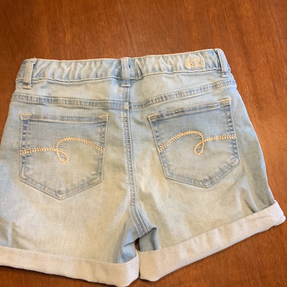 Justice jean shorts girls size 16 - Picture 2 of 3
